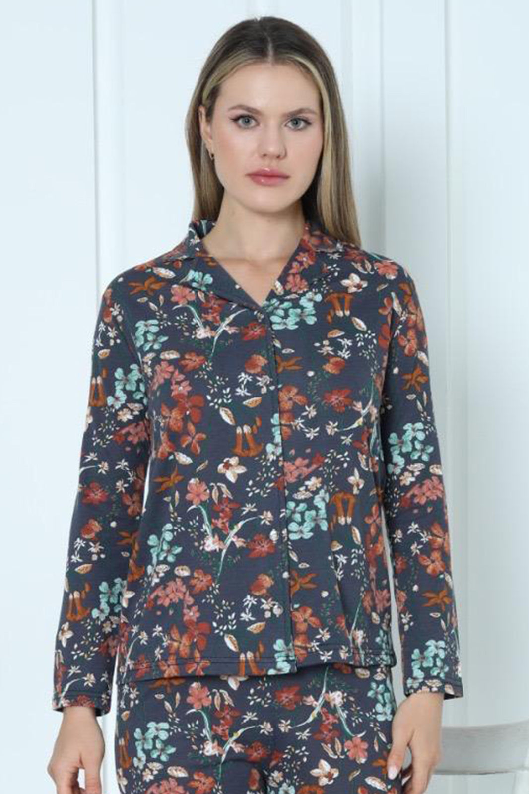 Pamuklu / Uzun Kollu Önü Düğmeli Kadın Pijama Takımı - 0249