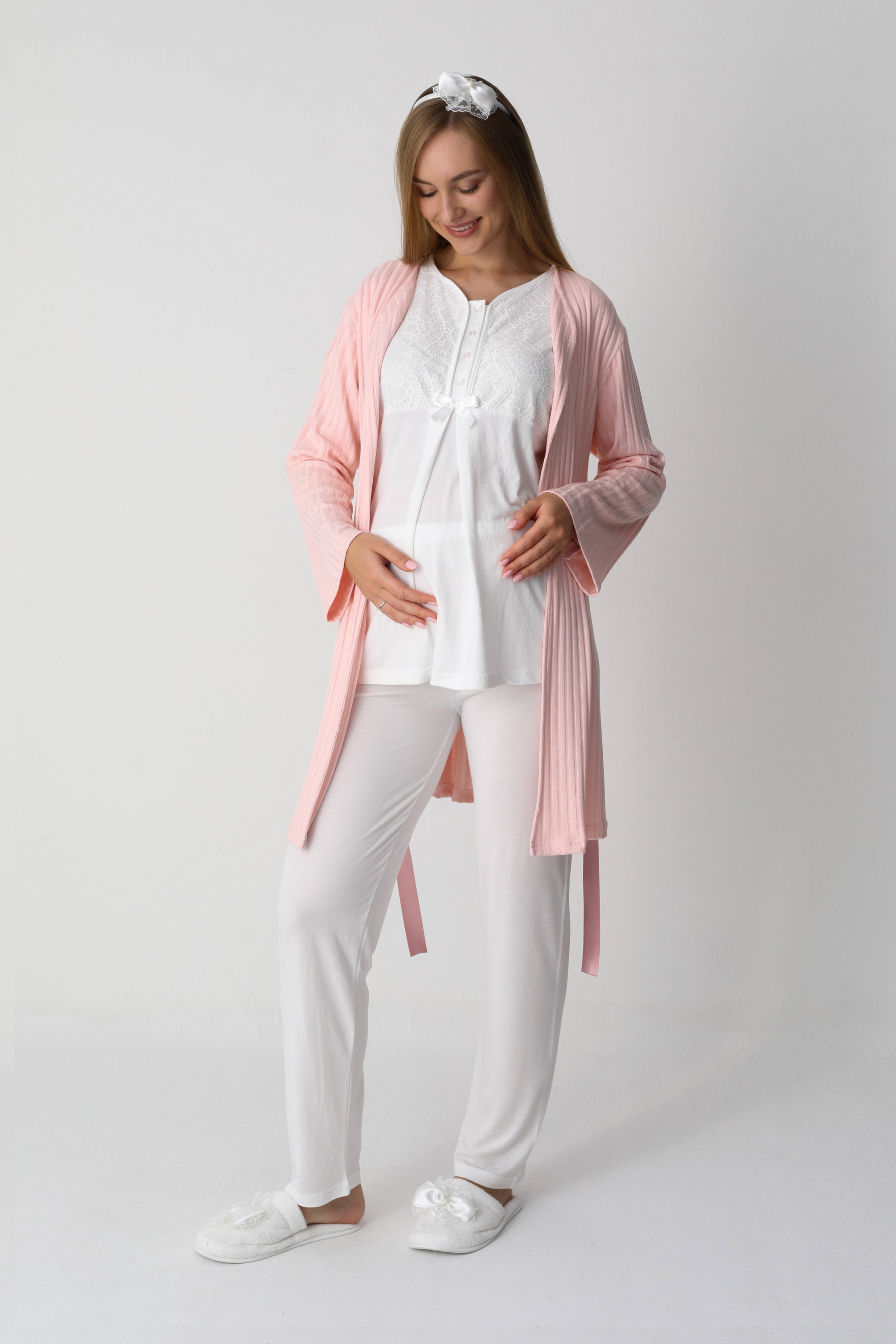 Hamile Lohusa Gecelik & Triko Sabahlık 2’li Set – Viskoz Kumaş, Düğmeli Emzirme, Ayarlanabilir Bel - 3450