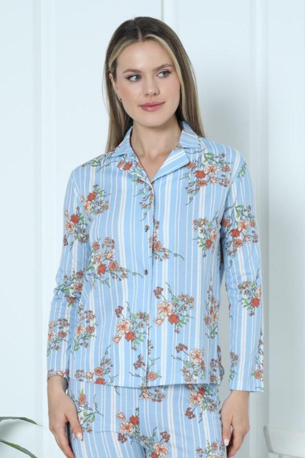 Pamuklu / Uzun Kollu Önü Düğmeli Kadın Pijama Takımı - 0249