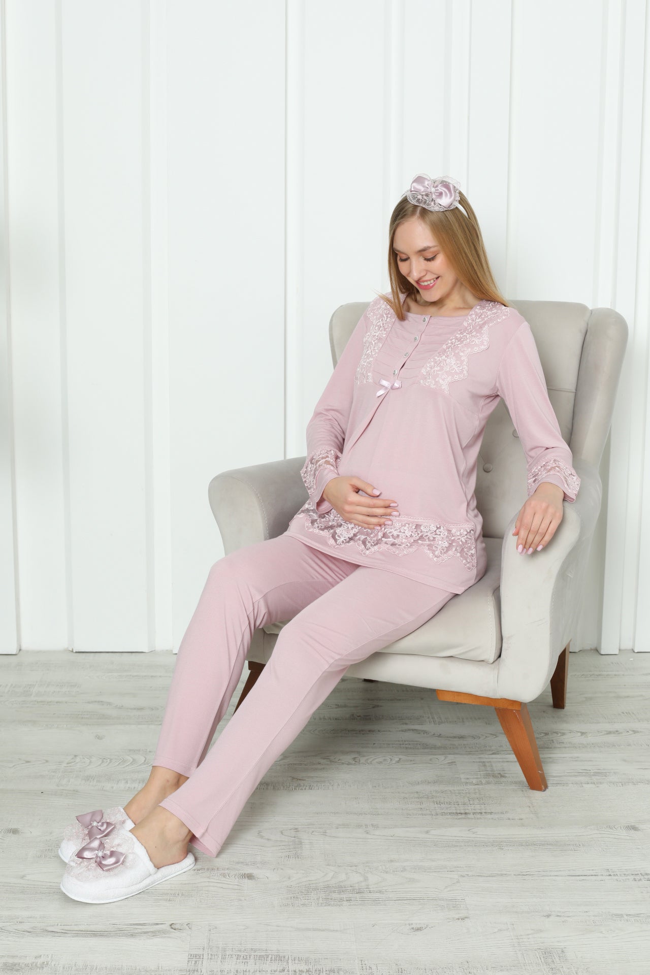 Hamile Pijama Takım Yırtmaçlı Kol Dantel Detaylı Düğmeli Emzirmeli 1170