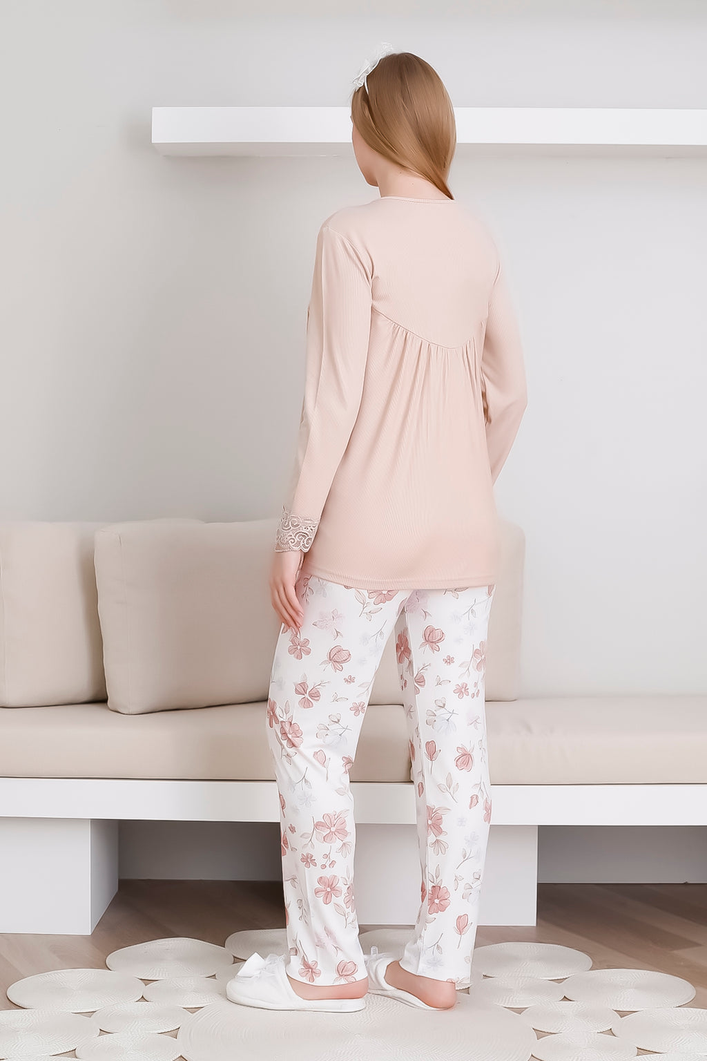 Hamile Pijama Takımı Melisa Kumaş Çiçek Desenli / Dantel Detaylı Önü Düğmeli 1173