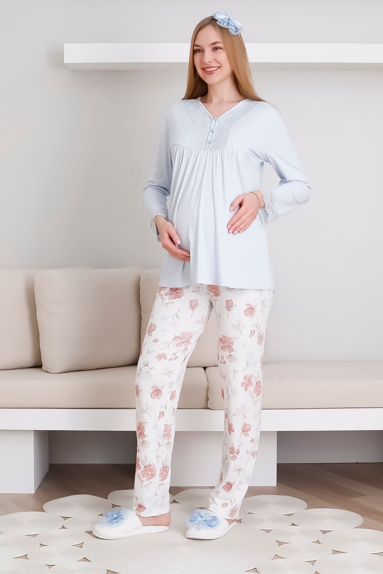 Hamile Pijama Takımı Melisa Kumaş Çiçek Desenli / Dantel Detaylı Önü Düğmeli 1173