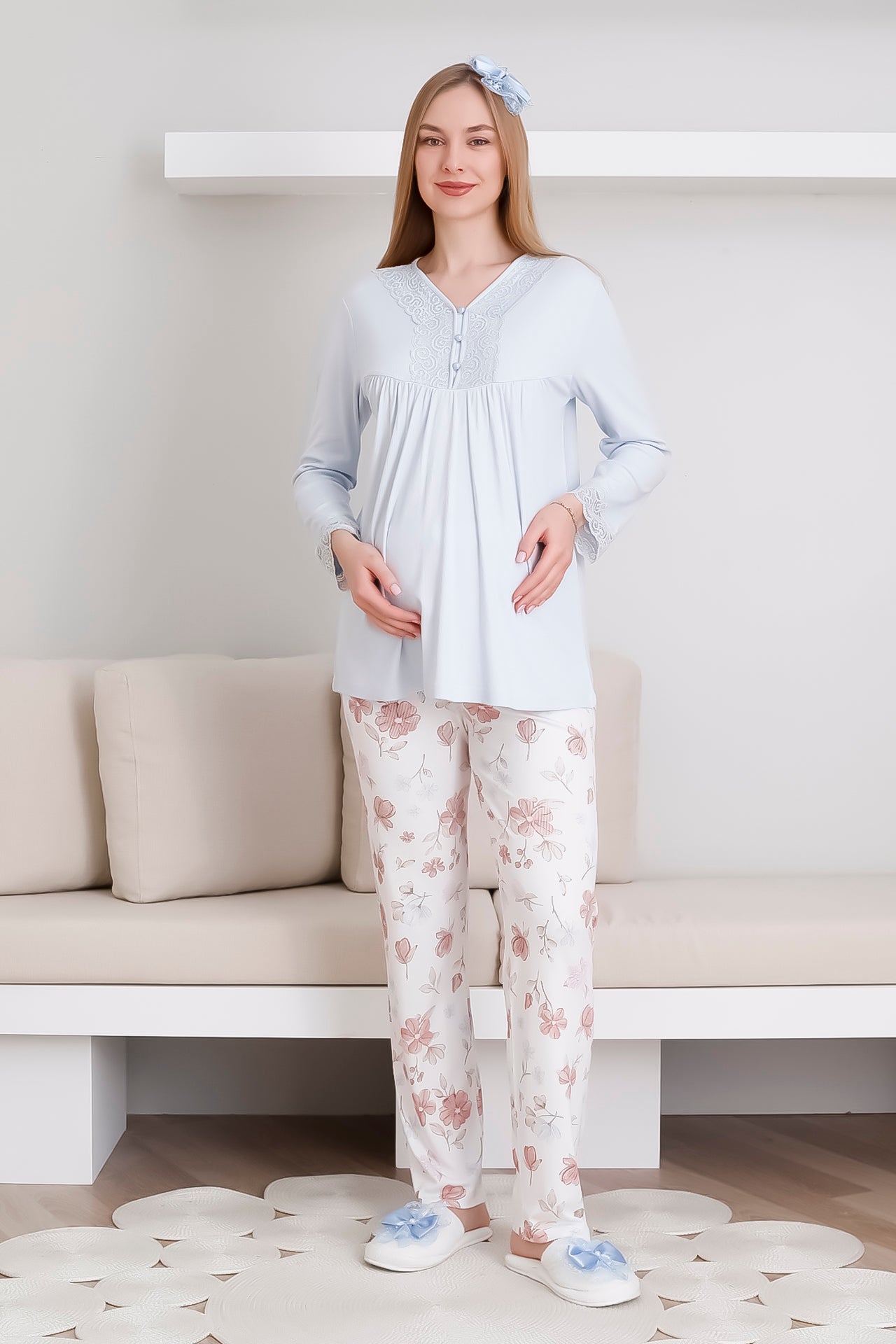 Hamile Pijama Takımı Melisa Kumaş Çiçek Desenli / Dantel Detaylı Önü Düğmeli 1173