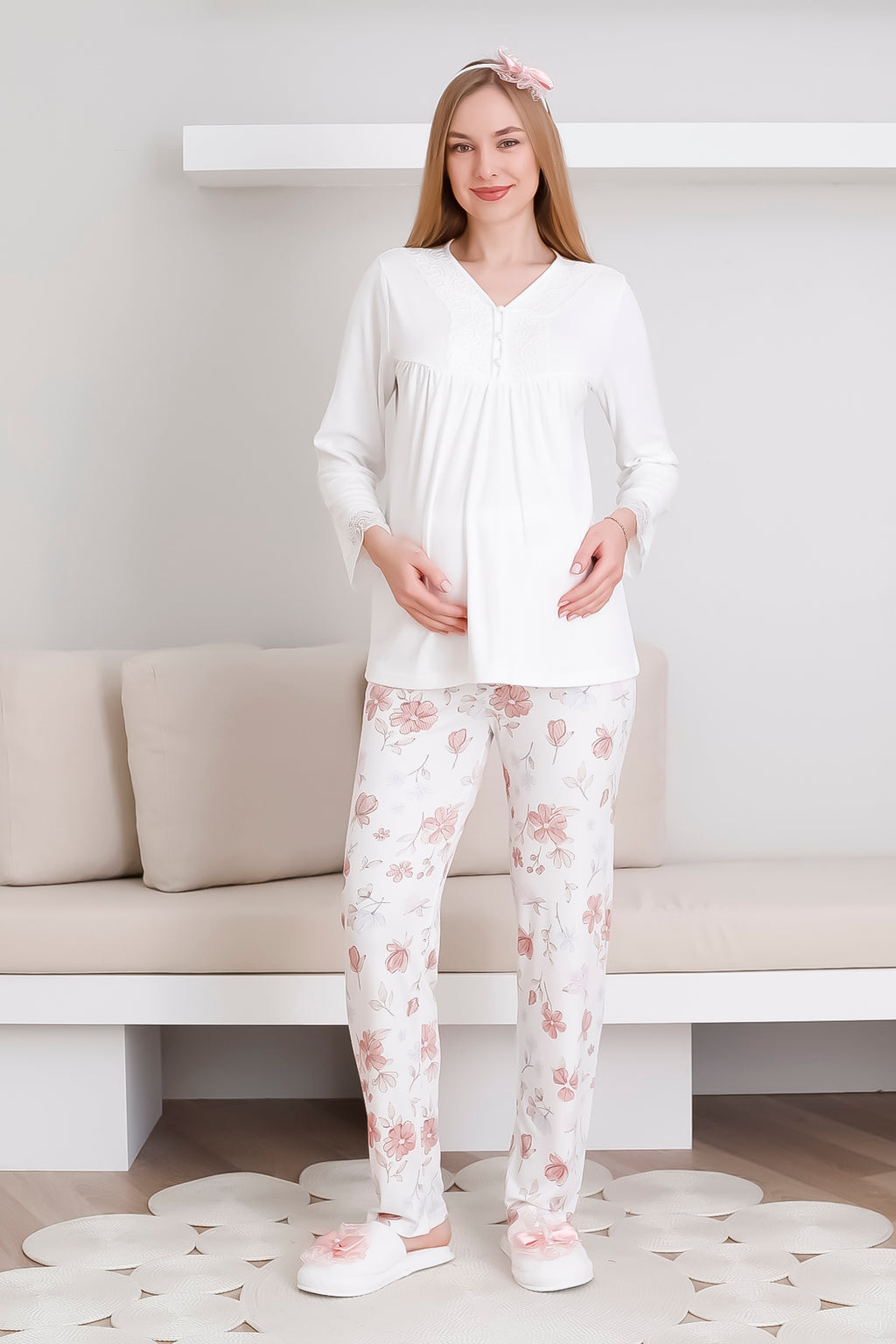 Hamile Pijama Takımı Melisa Kumaş Çiçek Desenli / Dantel Detaylı Önü Düğmeli 1173
