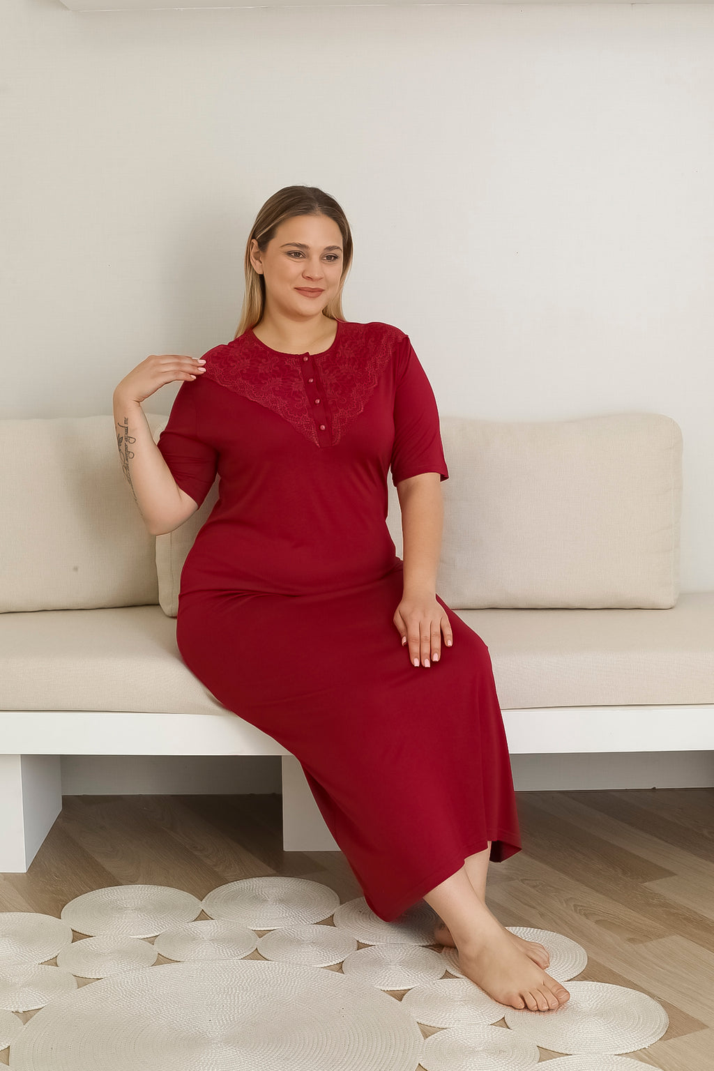 Dantel Yakalı Düğmeli Büyük Beden Düz Renk Anne Geceliği 1048