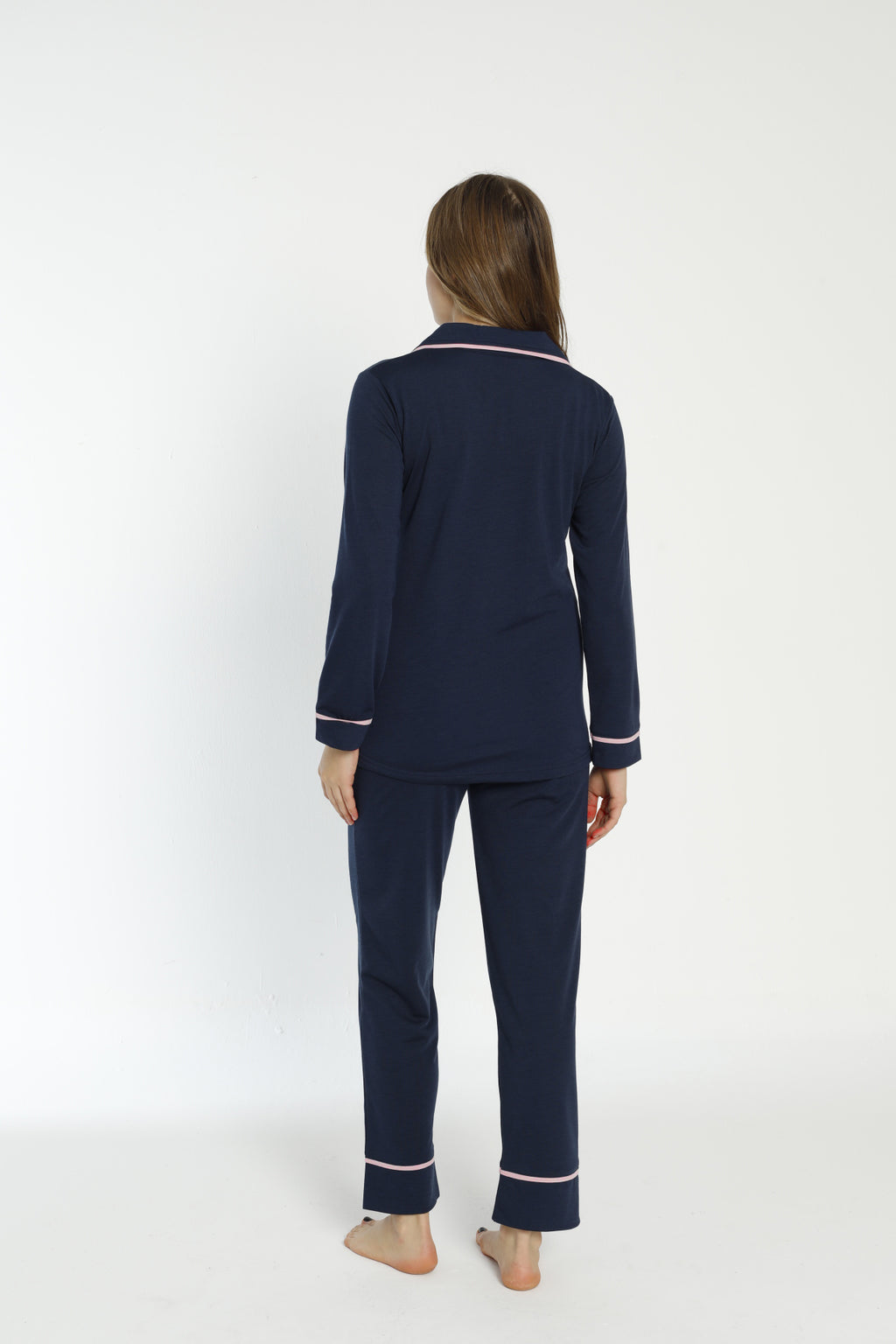 Uzun Kollu Kadın Pijama Takımı - Düğmeli ve Saten Detaylı - 0219