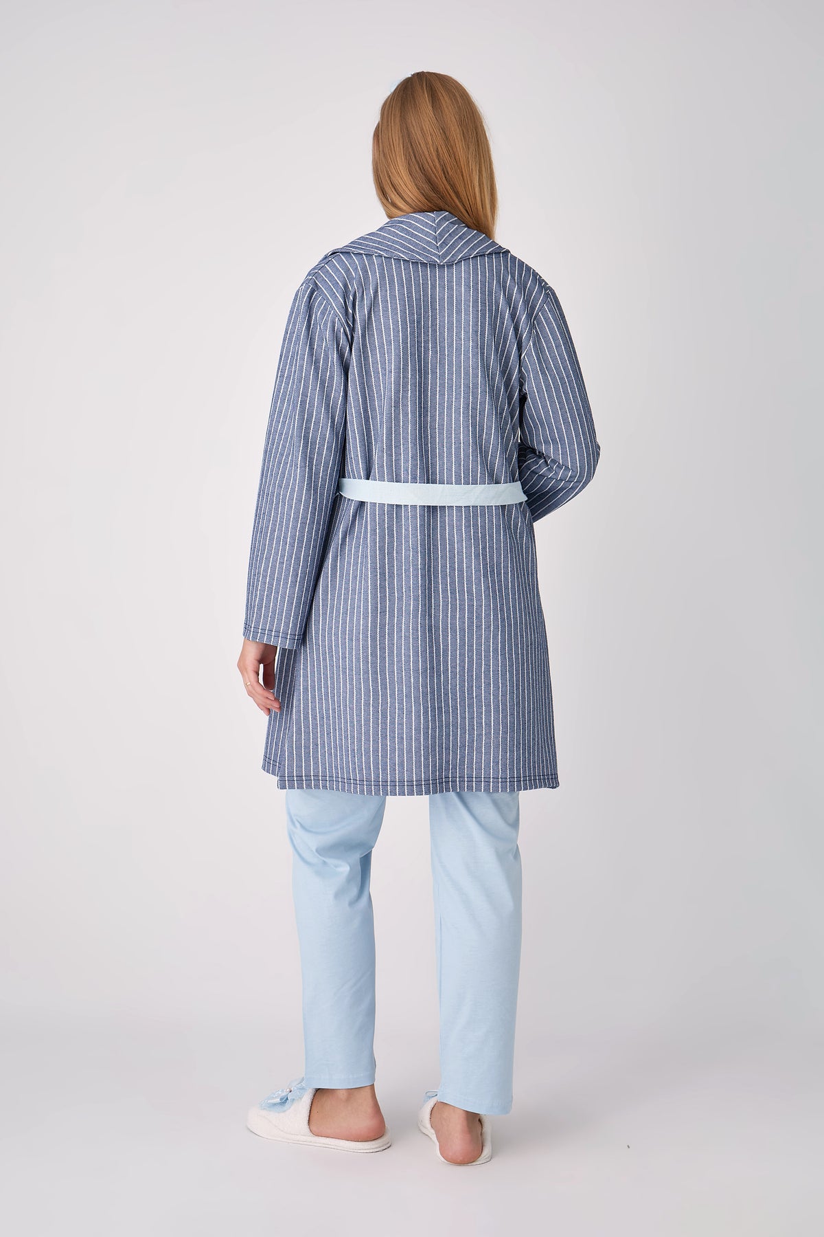 Hamile Pijama ve Sabahlık Takımı – 3’lü Pamuklu Lohusa Seti, Çizgili Sabahlıklı ve Kruvaze Yaka - 3488 3