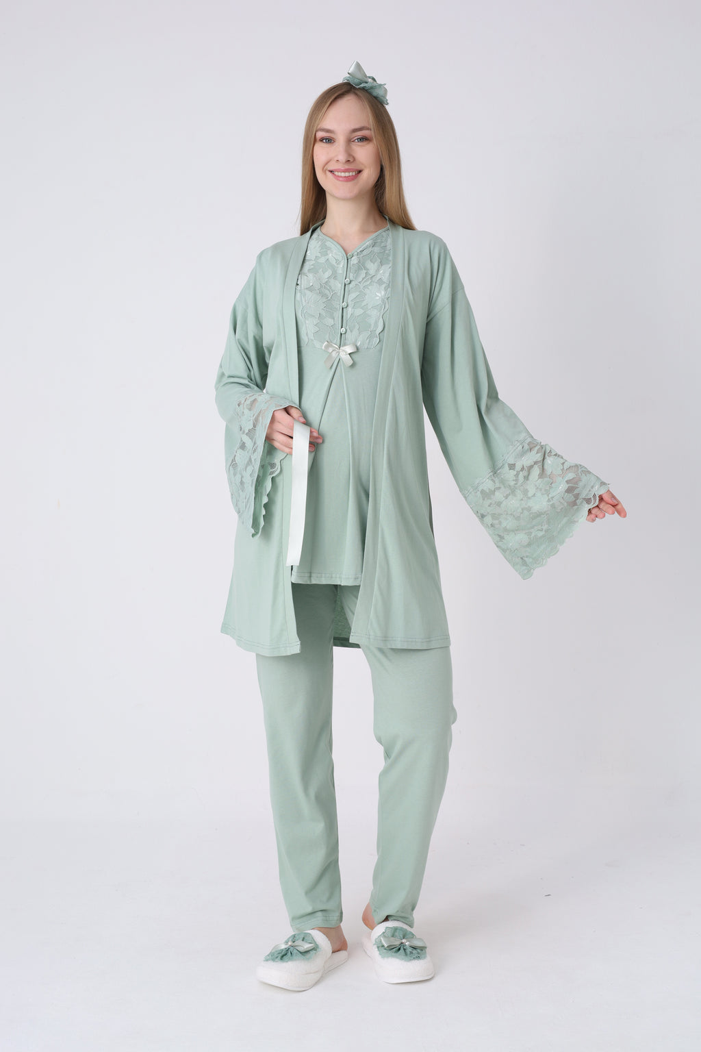 Geniş Dantel Kollu Sabahlık ve 3’lü Emzirme Pijama Seti – Premium Lohusa Koleksiyonu - 3468