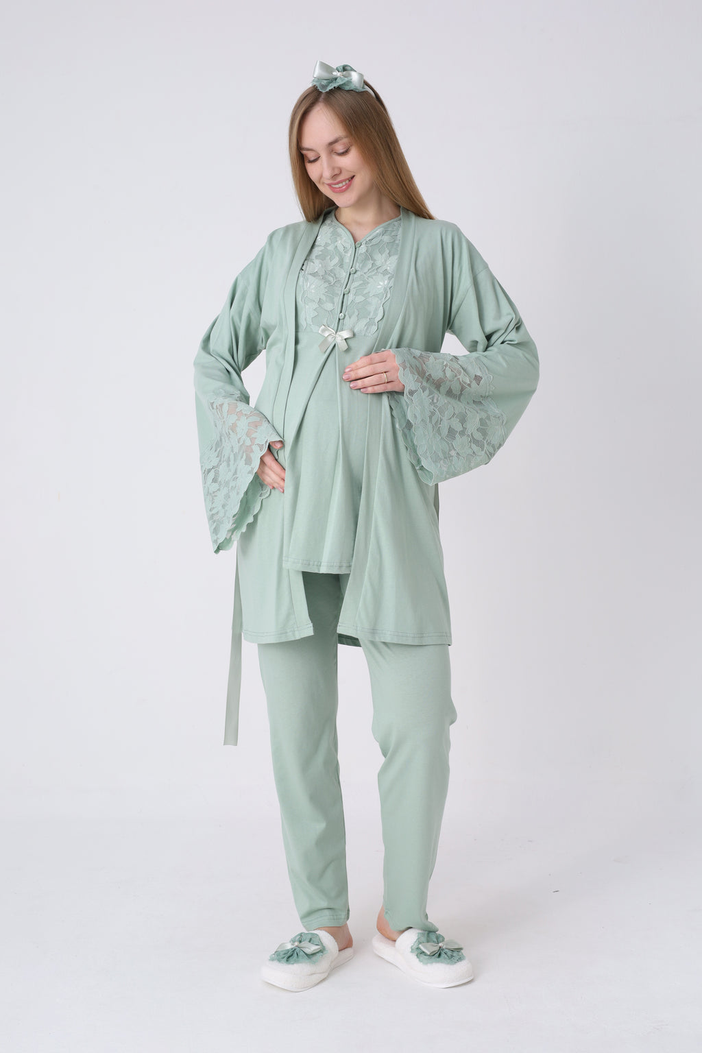 Geniş Dantel Kollu Sabahlık ve 3’lü Emzirme Pijama Seti – Premium Lohusa Koleksiyonu - 3468