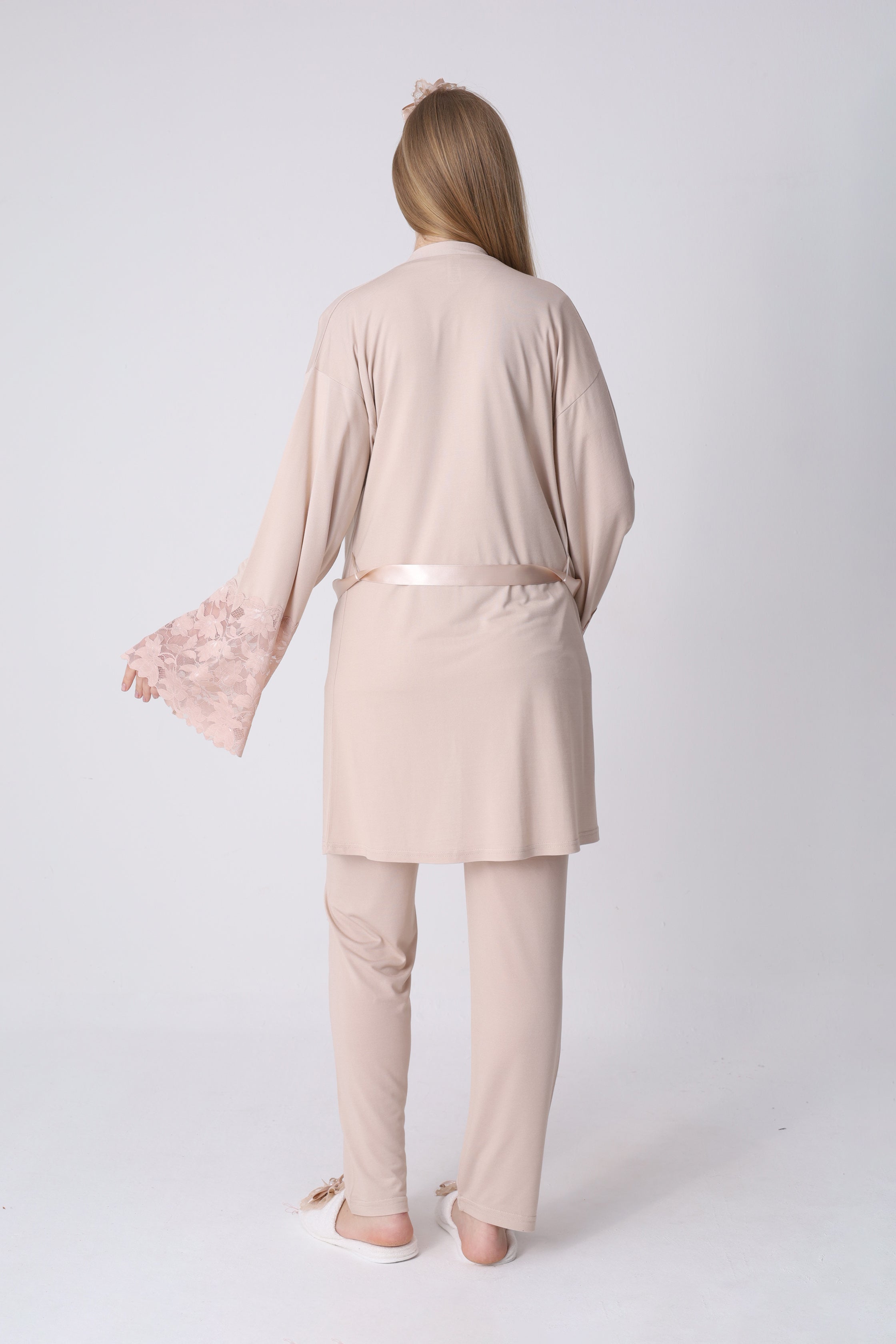 Geniş Dantel Kollu Sabahlık ve 3’lü Emzirme Pijama Seti – Premium Lohusa Koleksiyonu - 3468 10
