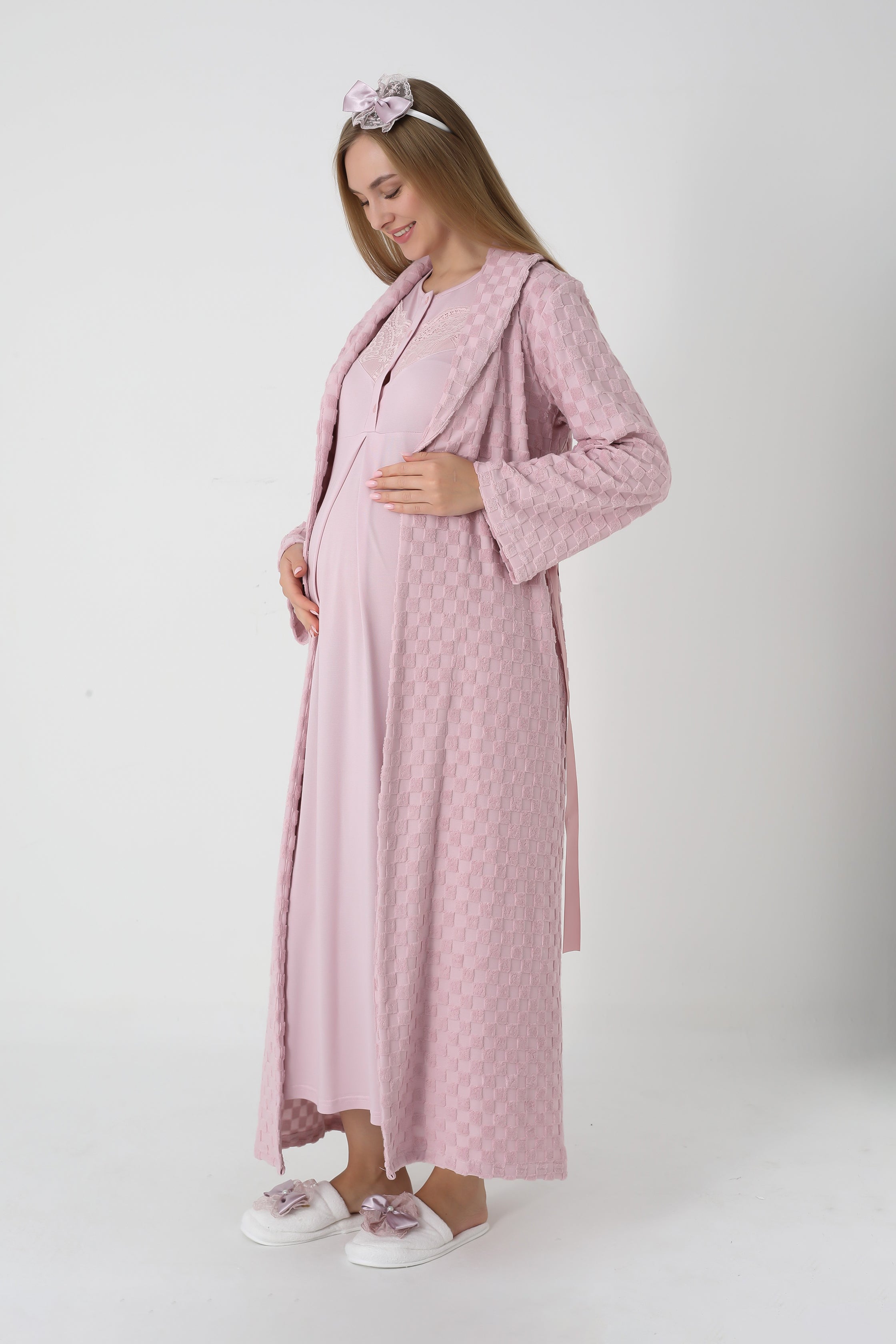 Hamile Lohusa Gecelik & Kareli Jakarlı Sabahlık 2’li Set – Viskoz Pamuk Kumaş, Düğmeli Emzirme - 2313