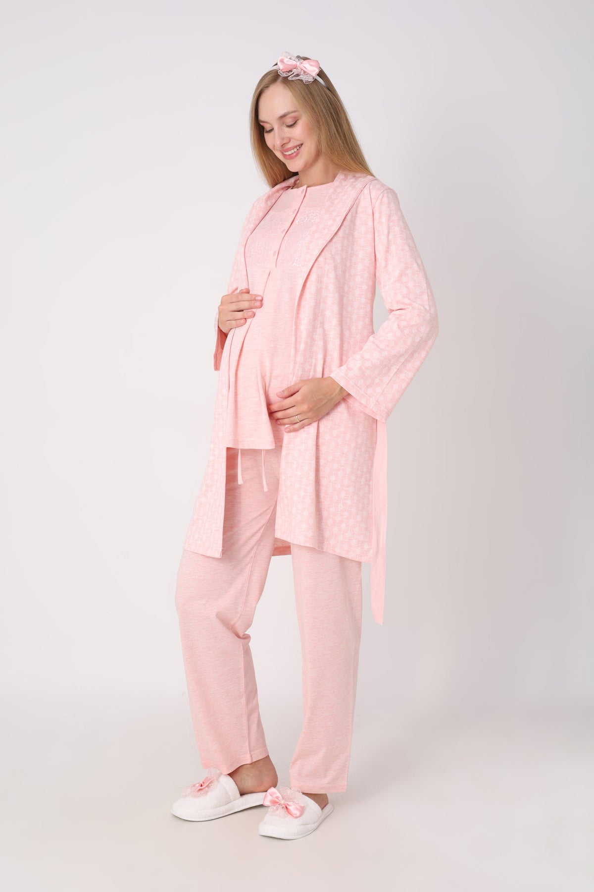 Hamile Pijama ve Sabahlık Takımı – 3’lü Lohusa Seti, Kendinden Desenli Sabahlık ve Dantelli Üst - 3482 19