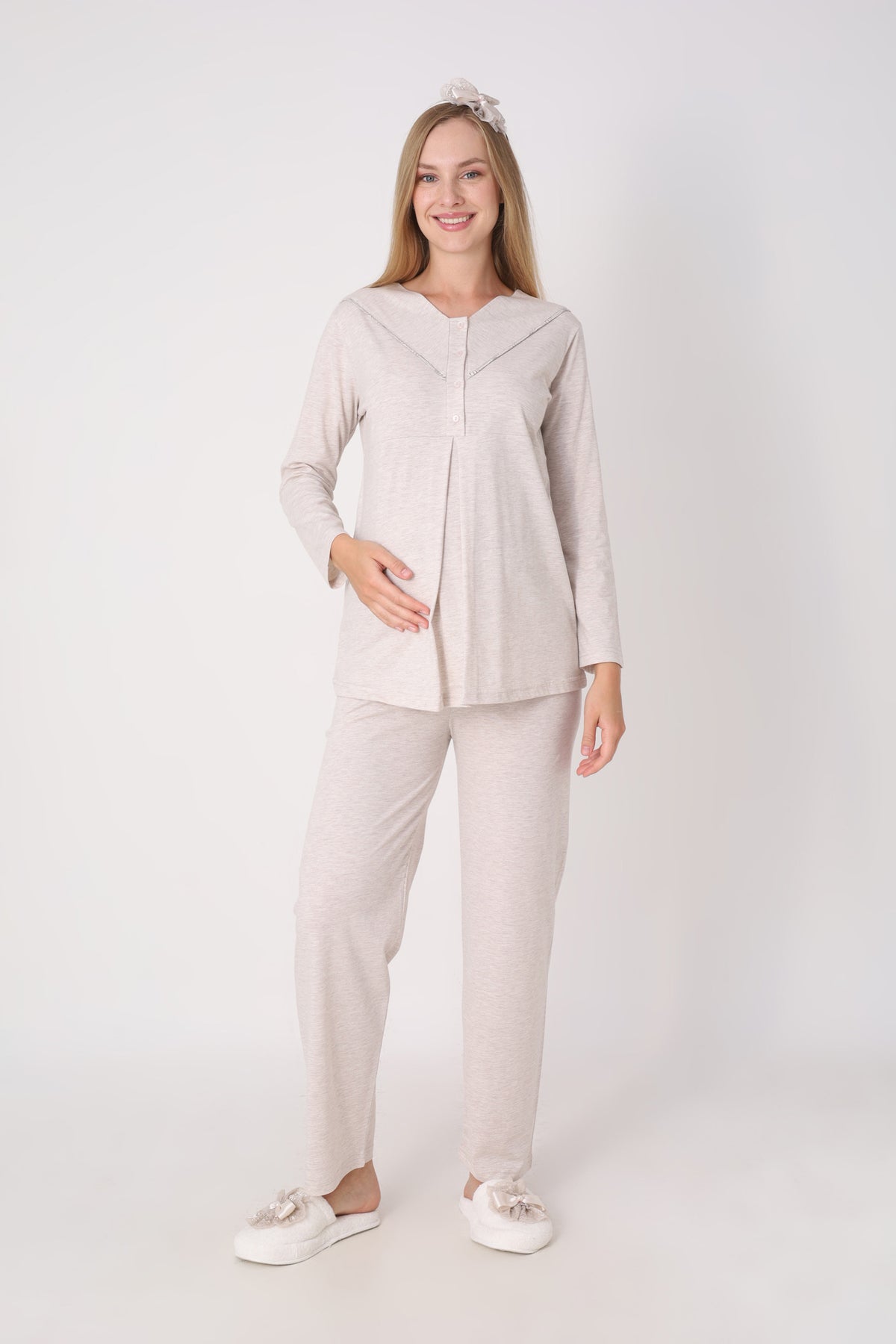 Hamile Pijama ve Sabahlık Takımı – 3’lü Lohusa Seti, Geometrik Desen Sabahlık ve Biye Detaylı Üst - 3483 10