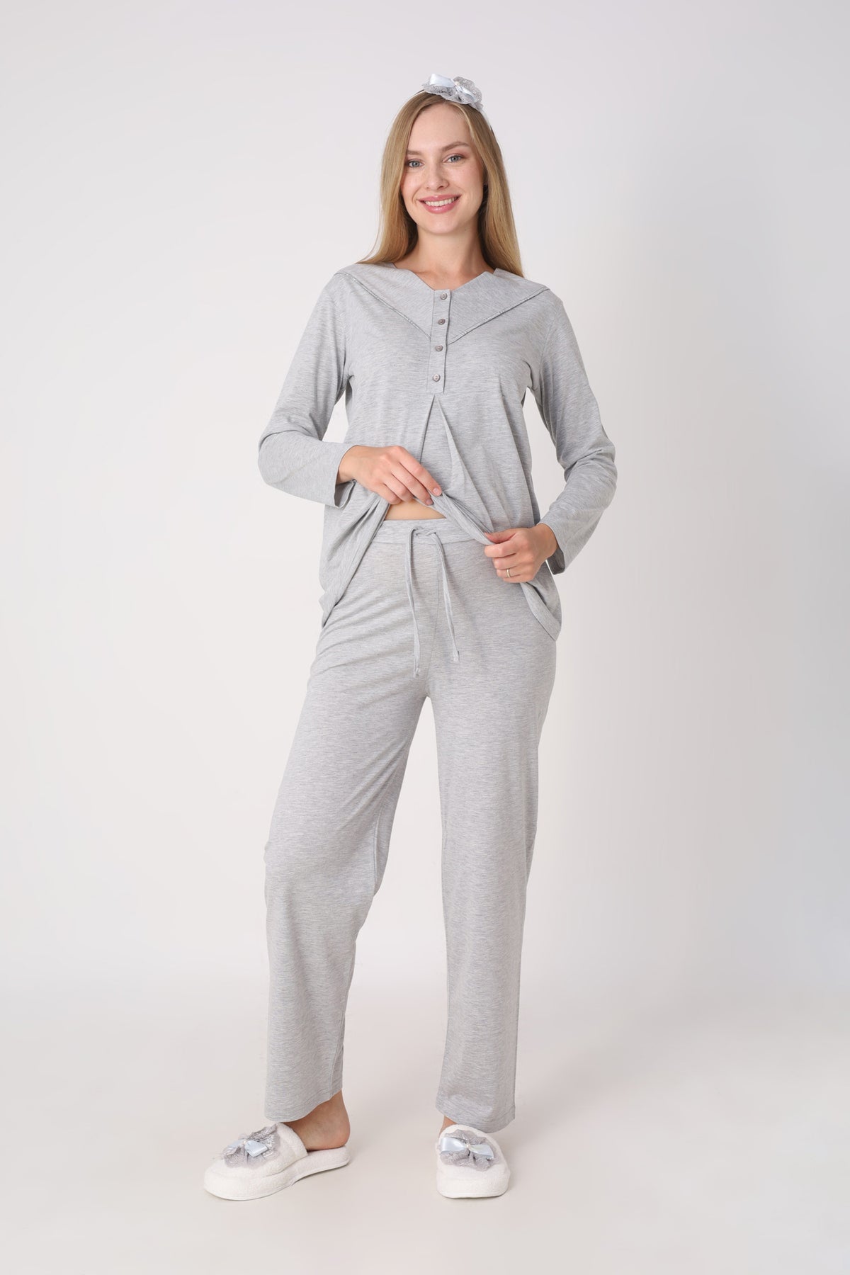 Hamile Pijama ve Sabahlık Takımı – 3’lü Lohusa Seti, Geometrik Desen Sabahlık ve Biye Detaylı Üst - 3483 25