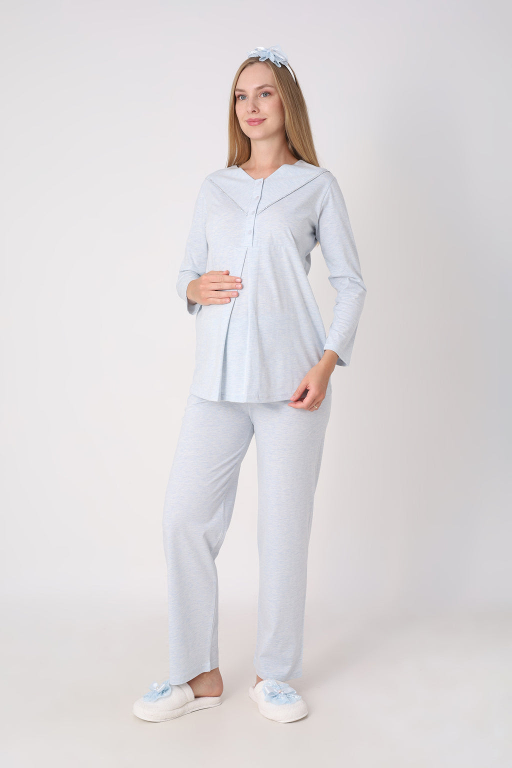 Hamile Pijama ve Sabahlık Takımı – 3’lü Lohusa Seti, Geometrik Desen Sabahlık ve Biye Detaylı Üst - 3483