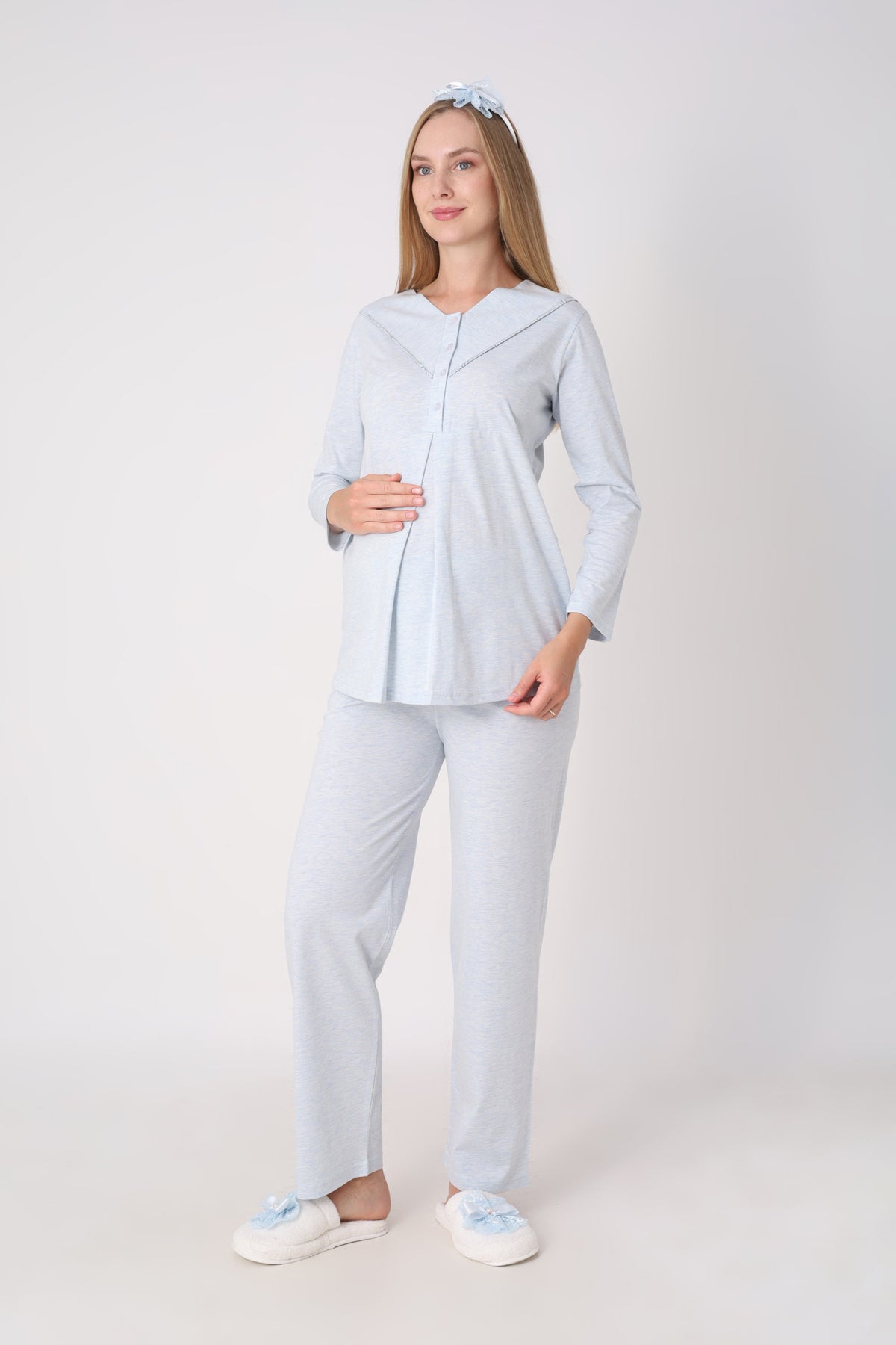 Hamile Pijama ve Sabahlık Takımı – 3’lü Lohusa Seti, Geometrik Desen Sabahlık ve Biye Detaylı Üst - 3483 4